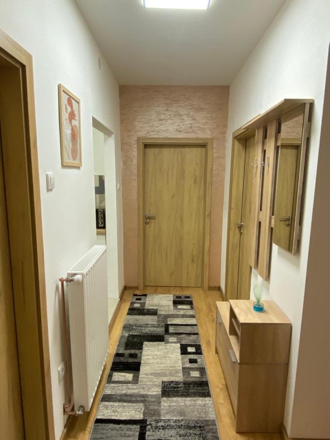 Golden Royal Apartment Kragujevac Exterior foto