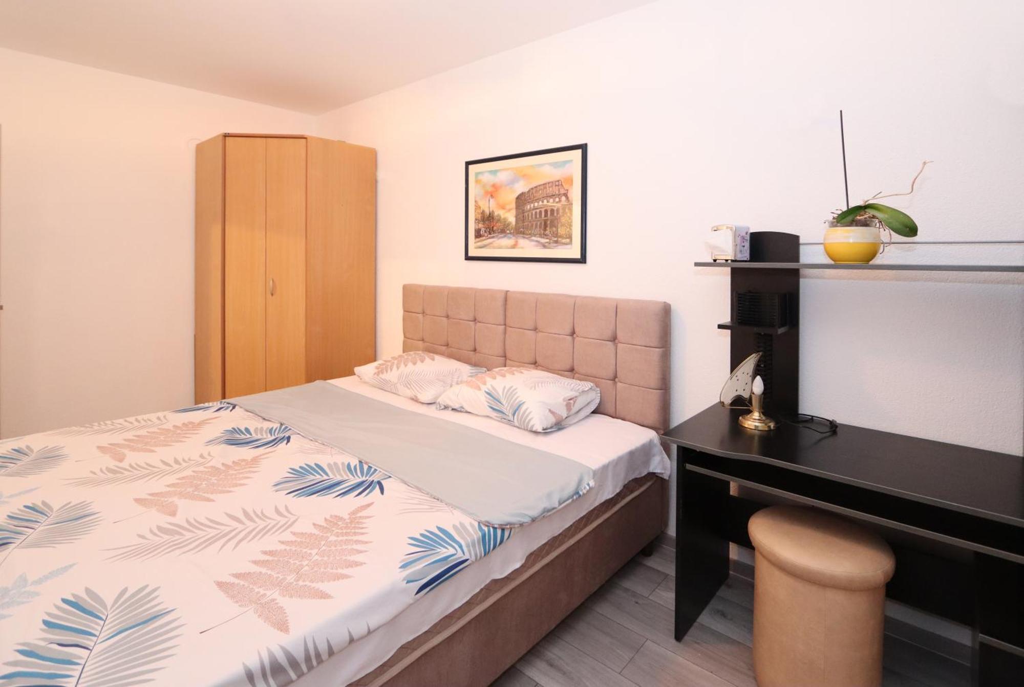 Golden Royal Apartment Kragujevac Exterior foto